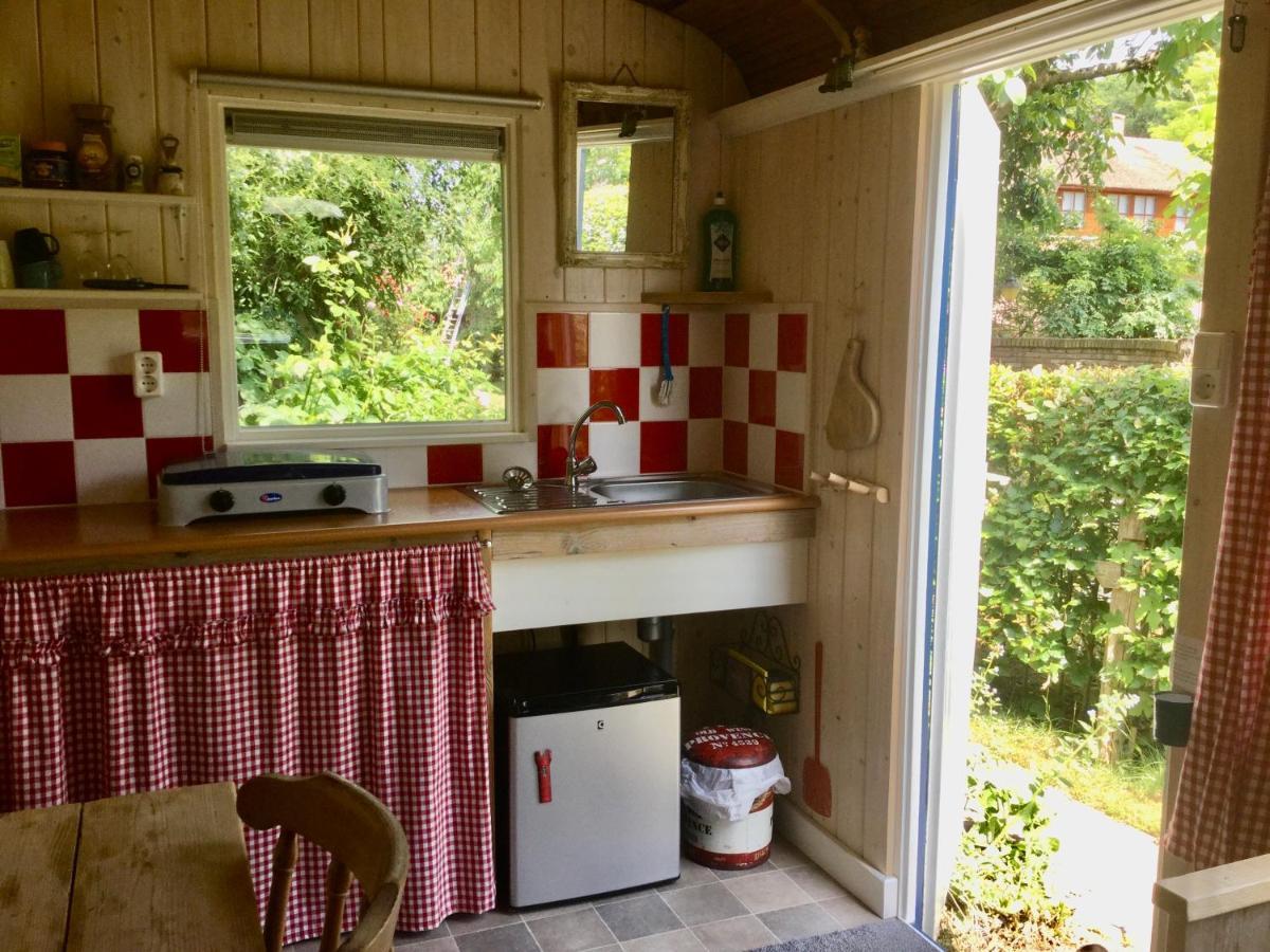 De Akker, Unieke Overnachting In Pipowagens! Ommeren 외부 사진